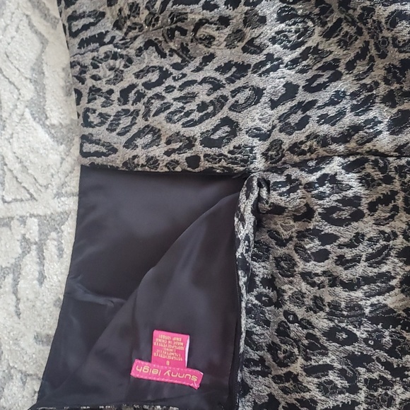 Skirt - Picture 3 of 4